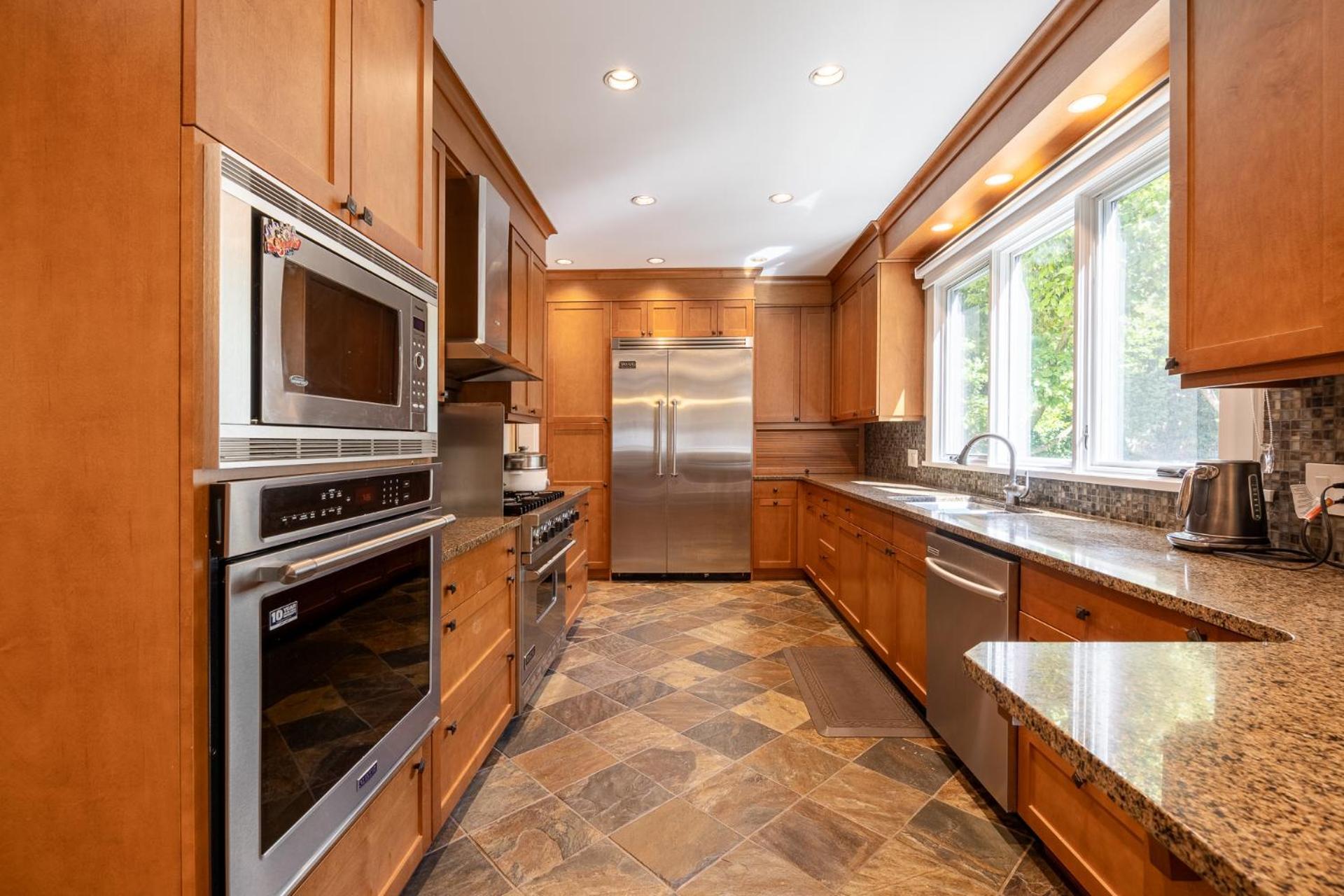 Shaughnessy Cozy Bedrooms Guest House Vancouver Exterior photo