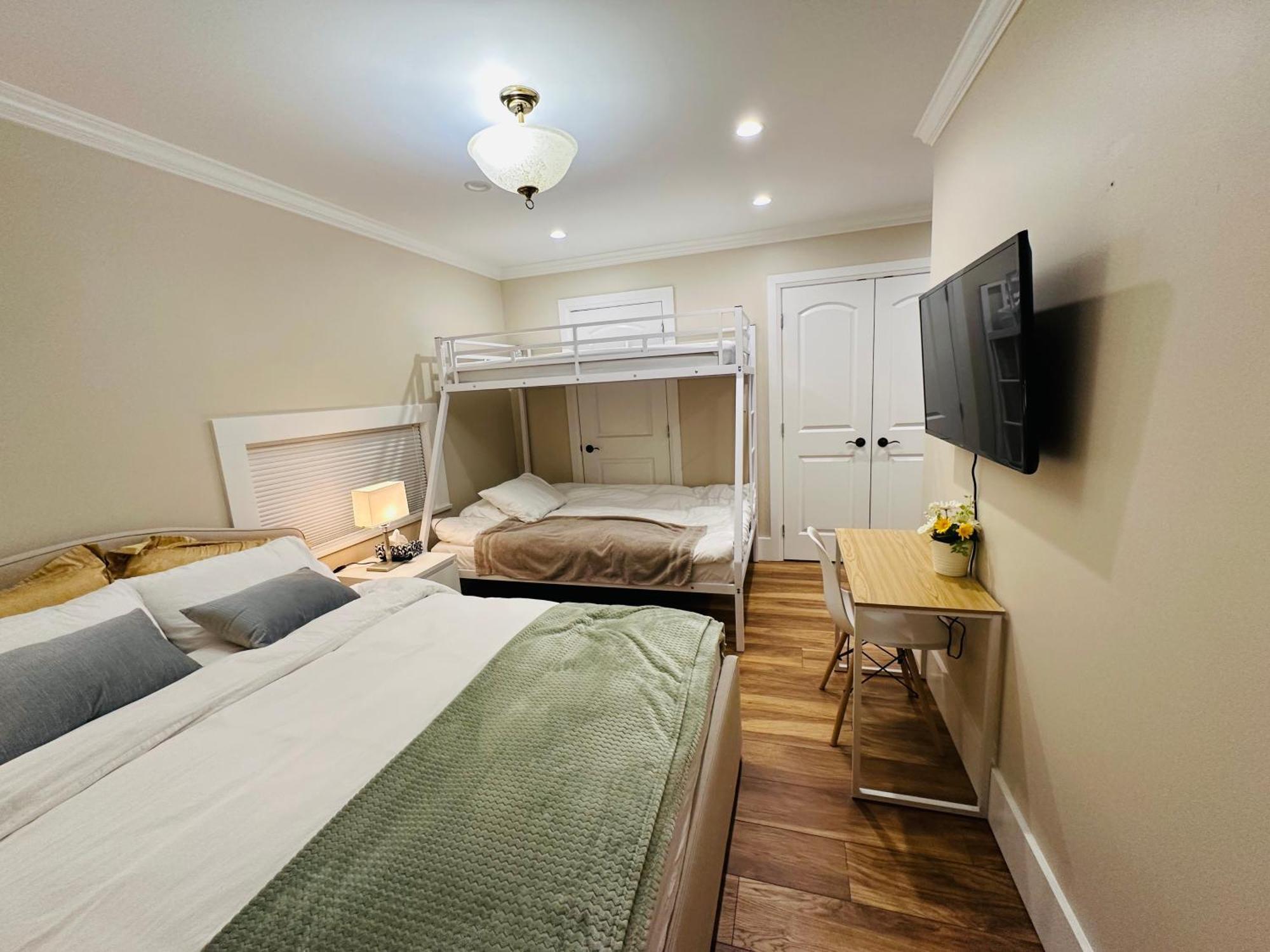 Shaughnessy Cozy Bedrooms Guest House Vancouver Exterior photo